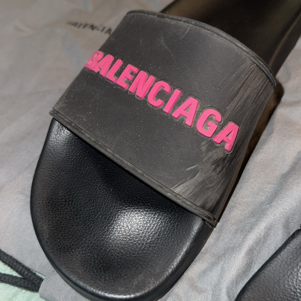 Balenciaga Logo rubber slides black and pink size 8W with two dust bag gray